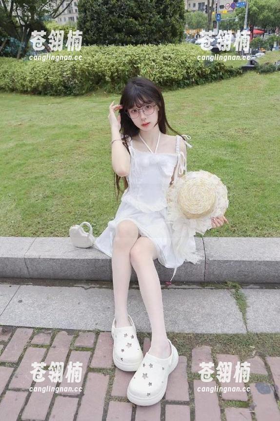 17c黑料在线热议，官网揭秘吃瓜背后的真相！