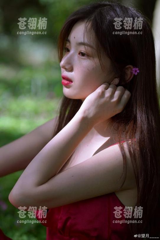 观看17c黑料中心实时更新，收藏精彩瞬间不容错过