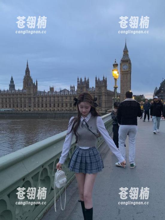 在51cg10网页里,发现最劲爆的瓜分分钟停不下来 在51cg10网页里,发现最劲爆的瓜分分钟停不下来