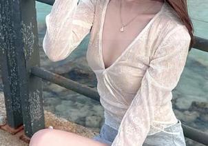 如何在soootv网页上获得苹果版的独家内容？