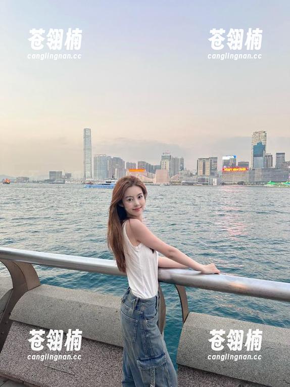 五一吃瓜免费享不停，首页指引明晰，少女永不迷路！
