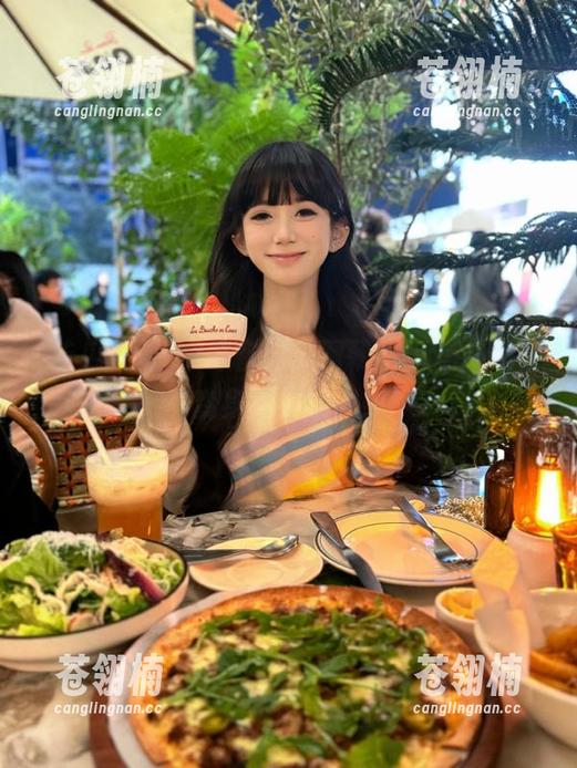 少女必备吃瓜网朝阳app，瞬间变身八卦达人！