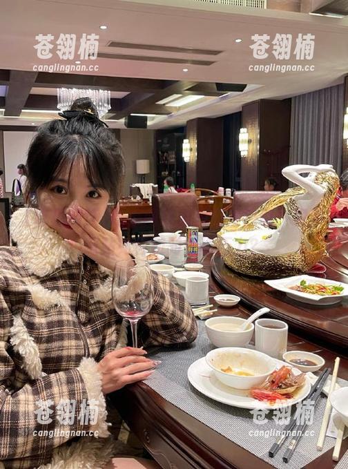 吃瓜网红黑料引发热议,视频网站如何应对舆论压力? 吃瓜网红黑料引发热议,视频网站如何应对舆论压力?