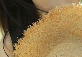 用黑料正能量zzzttt传送门APP，女生也能快速吃瓜不掉队