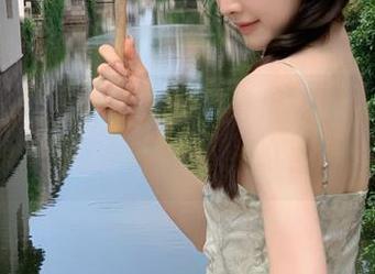 黑料正能量不打烊官网今日更新，女生必看的正能量黑料