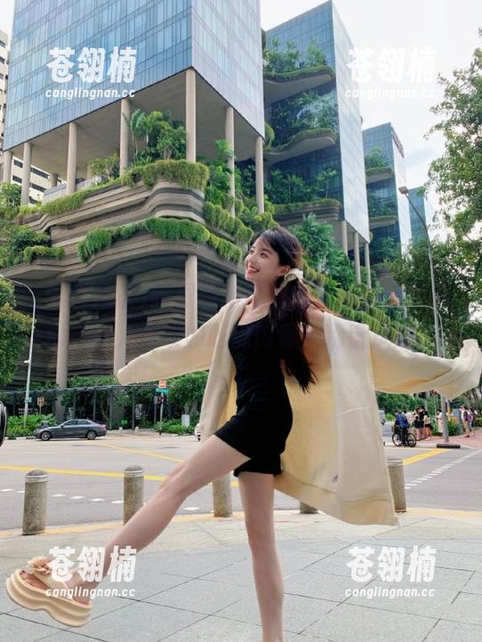 获取最新黑料社区网址,了解那些让人惊叹的吃瓜内幕,别错过哦! 获取最新黑料社区网址,了解那些让人惊叹的吃瓜内幕,别错过哦!